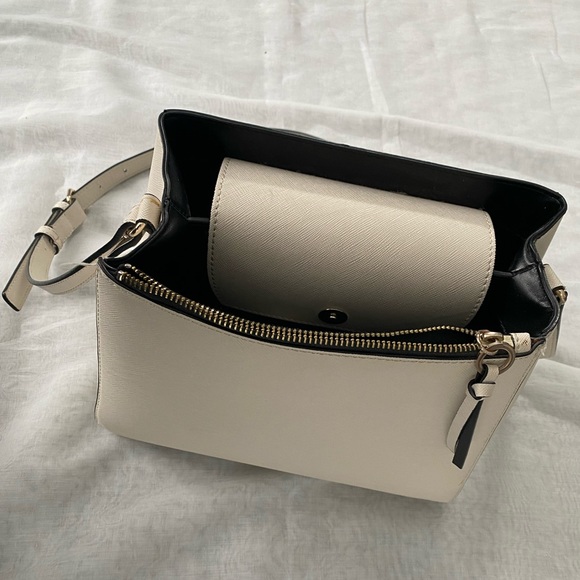 Cream satchel - Picture 2 of 3